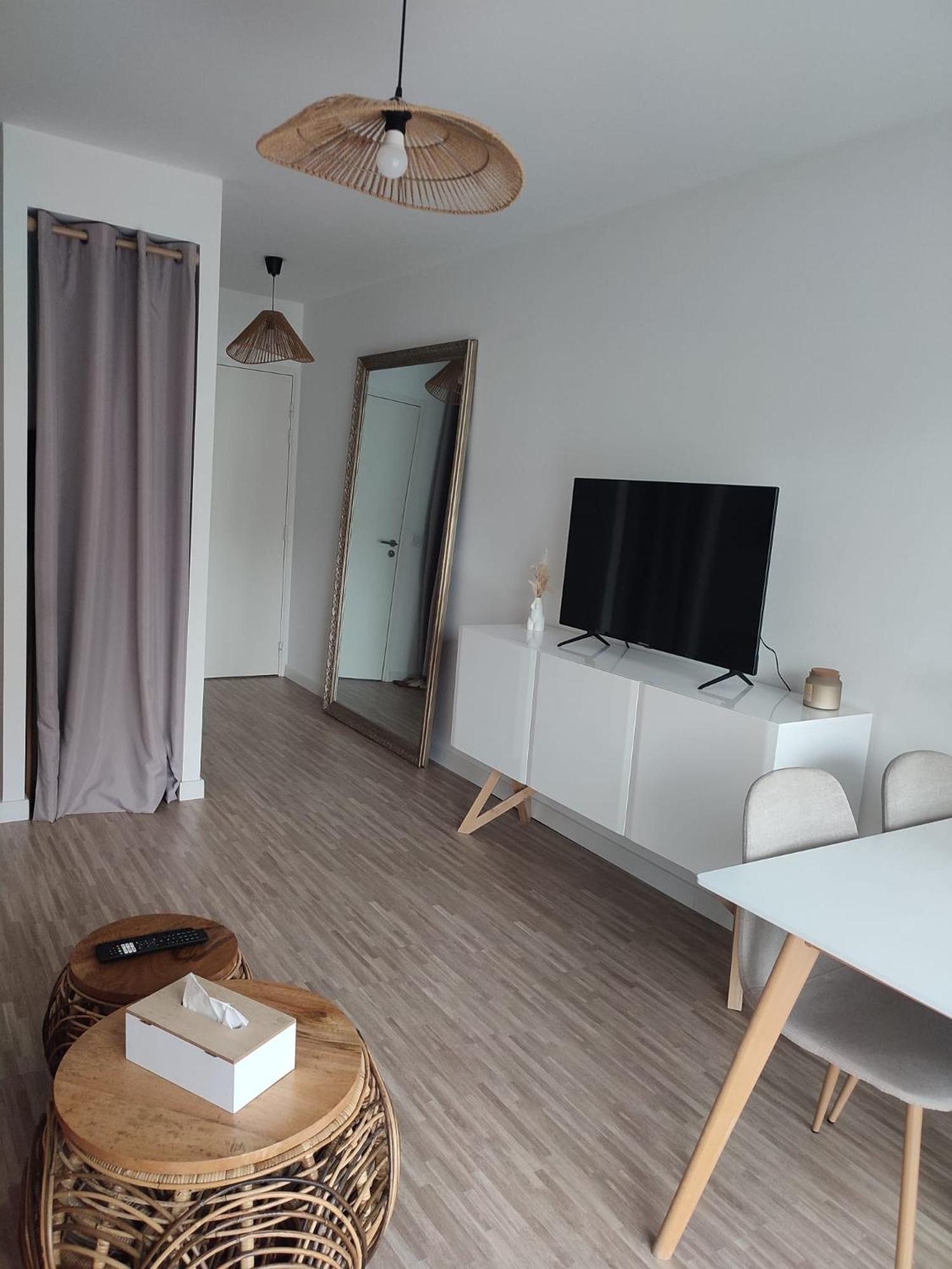 T2 En Centre Ville Avec Place De Parking Privative 勒芒 外观 照片